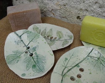 Handmade ceramic soap dish, natural plant prints, soap dish. Ideal handmade, artisanal and unique gift for him and her.