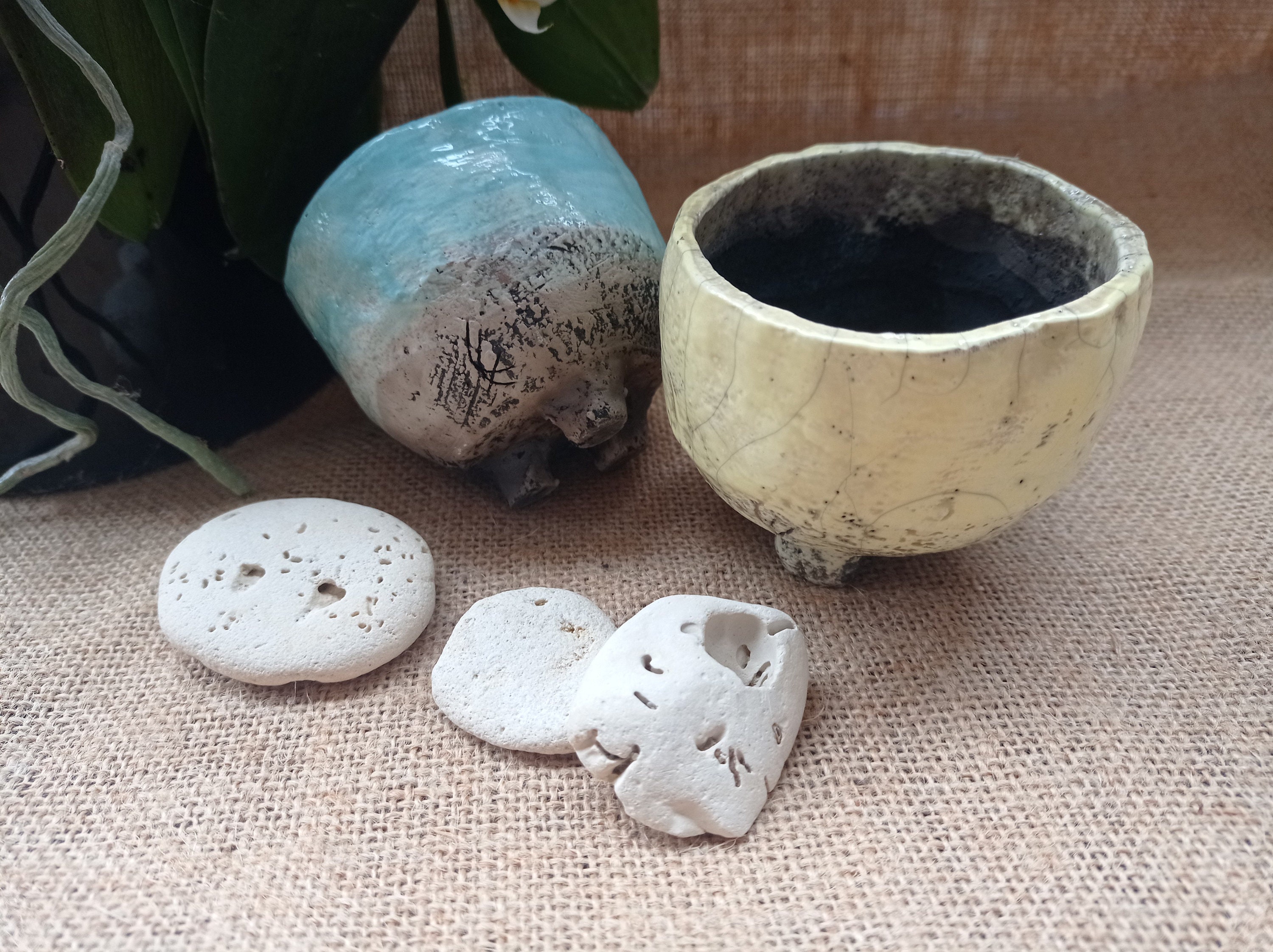 Petit Planter Céramique Raku, Petit Pot Trois Pieds, Pour Plante ou Objet, Cadeau Idéal