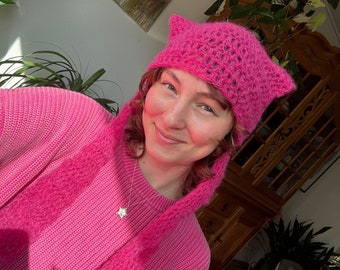 Kitty scarf bonnet