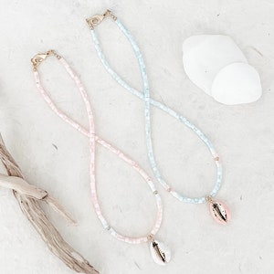 Pastel Mother of Pearl Necklace With Cowrie Shell Charm/Beach Necklace/Beach Jewelry/Necklace/Gift For Her/Summer Necklace/Layering Necklace