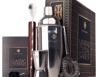 Zestaw do przygotowywania koktajli Rusty Barrel – shaker w stylu Manhattan, tłuczek, sitko, jigger, nalewak, łyżka i książeczka z przepisami w pudełku prezentowym