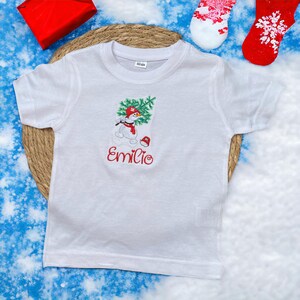 Kinder kerstshirt geborduurd en gepersonaliseerd | Geborduurd shirt voor kerst | Gepersonaliseerd kerst cadeautje | Geborduurd kerst cadeau