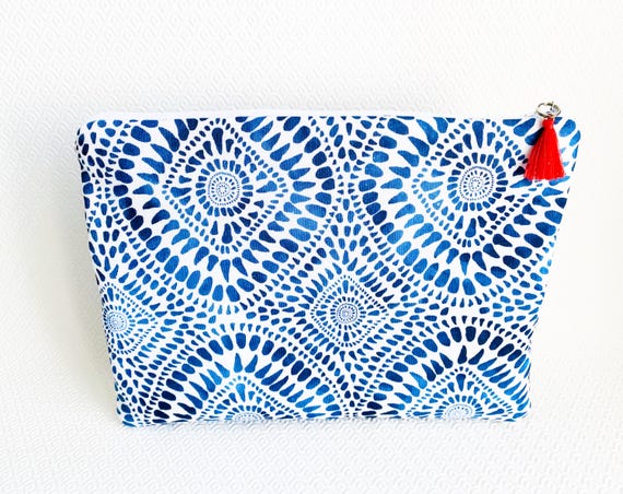 Blue Mandala Pattern Zipper Pouch