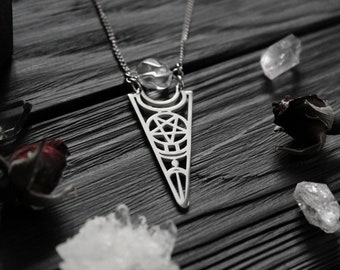 Quartz Pentacle necklace Witch Triple Moon pendant wiccan jewelry pagan jewelry gothic pendant