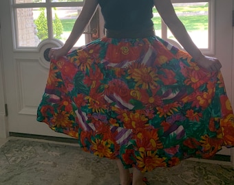Gonna lunga a balze con stampa floreale ad acquerello, stile vintage anni '90