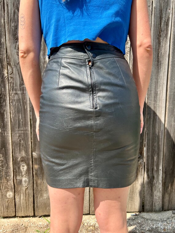 Vintage 80s Out of Bounds Leather Skirt - image 4