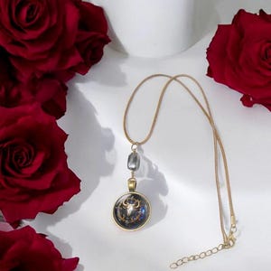 Ciondolo astrologico dei segni di terra – Collana in vetro del Toro, regalo zodiacale unico per gli amanti dell'astrologia e gli appassionati dei segni zodiacali, regalo di astrologia