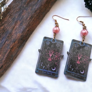 Orecchini in acrilico con carte dei tarocchi – Il diavolo – Gioielli con simbolo oscuro occulto, accessori gotici spirituali, eleganza oscura, moda stregata