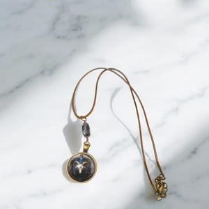 Fire Signs Astrology Pendant – Aries Glass Necklace, Unique Zodiac Gift for Astrology Lovers  Star Sign Enthusiasts, Astrology birthday gift