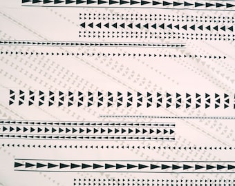 Polynesian Tribal Prints Non-Iron Easy Care Fabric -White ＆Black PC130W