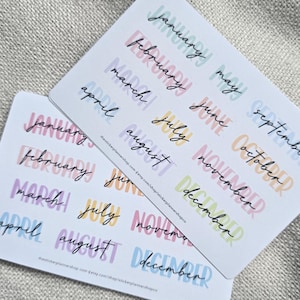 Adesivos para Planejador de Cabeçalho de Mês | Adesivos com Nomes de Mês | Adesivos Grandes de Mês em Letra Cursiva | Janeiro - Dezembro | Adesivos para Planejador Mensal