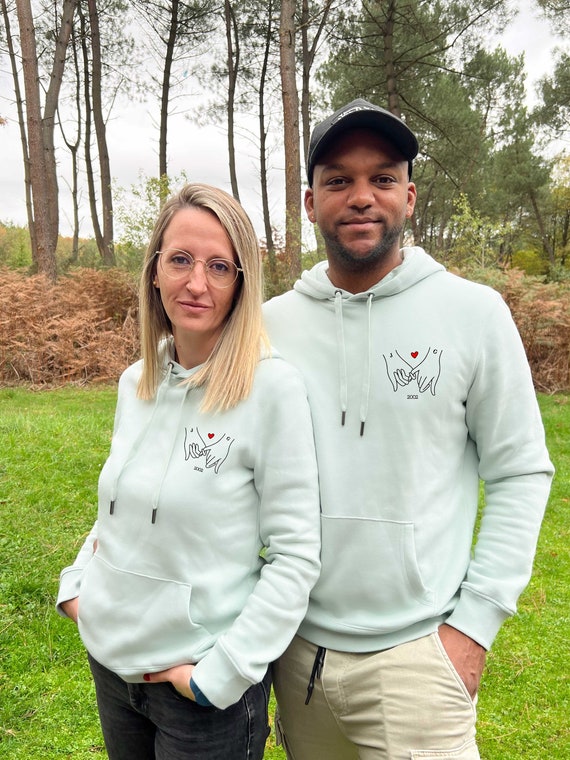 Sweat amoureux / sweat couple / cadeau St Valentin / sweat tenir la main / cadeau couple