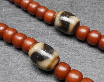 Gandhanra TibetanTiger Tooth Dzi Bead Accessoires, Dzi Spacer Beads, Marker Beads voor Mala Ketting, 0,66" × 0,51"