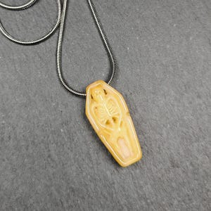 Authentic Yak Bone Carved Skeleton Pendant,Protective Charm,Gandhanra Old Tibetan Amulet,Spiritual Necklace,32mm × 15mm