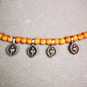 Gandhanra Handmade Buddhist Mala Counter Clip,Bum Counter Clip for Prayer Beads,Shankha / Conch Shape,Mala Accessories