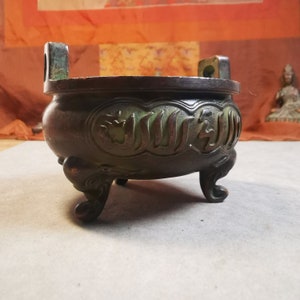 Gandhanra Vintage Chinese Censer,Amphora Incense Burner,for Incense and Offering