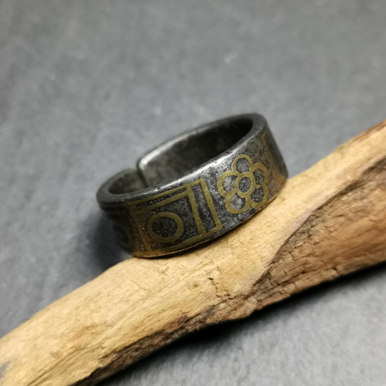 Handcrafted Tibetan Dzi Ring: Cold Iron & Copper Inlay, Adjustable - Etsy