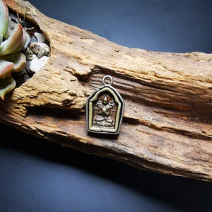 Gandhanra Antique Tibetan Buddhist Protective Pendant,Je Tsongkhapa Amulet,Losang Drakpa,Je Rinpoche,Made of Cold Iron,,Inlaid with Sliver