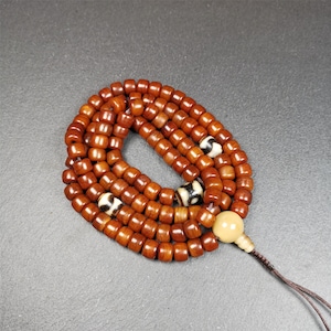 Gandhanra Handmade Tibetan Yak Bone Mala,108 Bone + Dzi Beads,Prayer Bead for Meditation,Tibetan Rosary,Diameter 10mm, Length 84cm