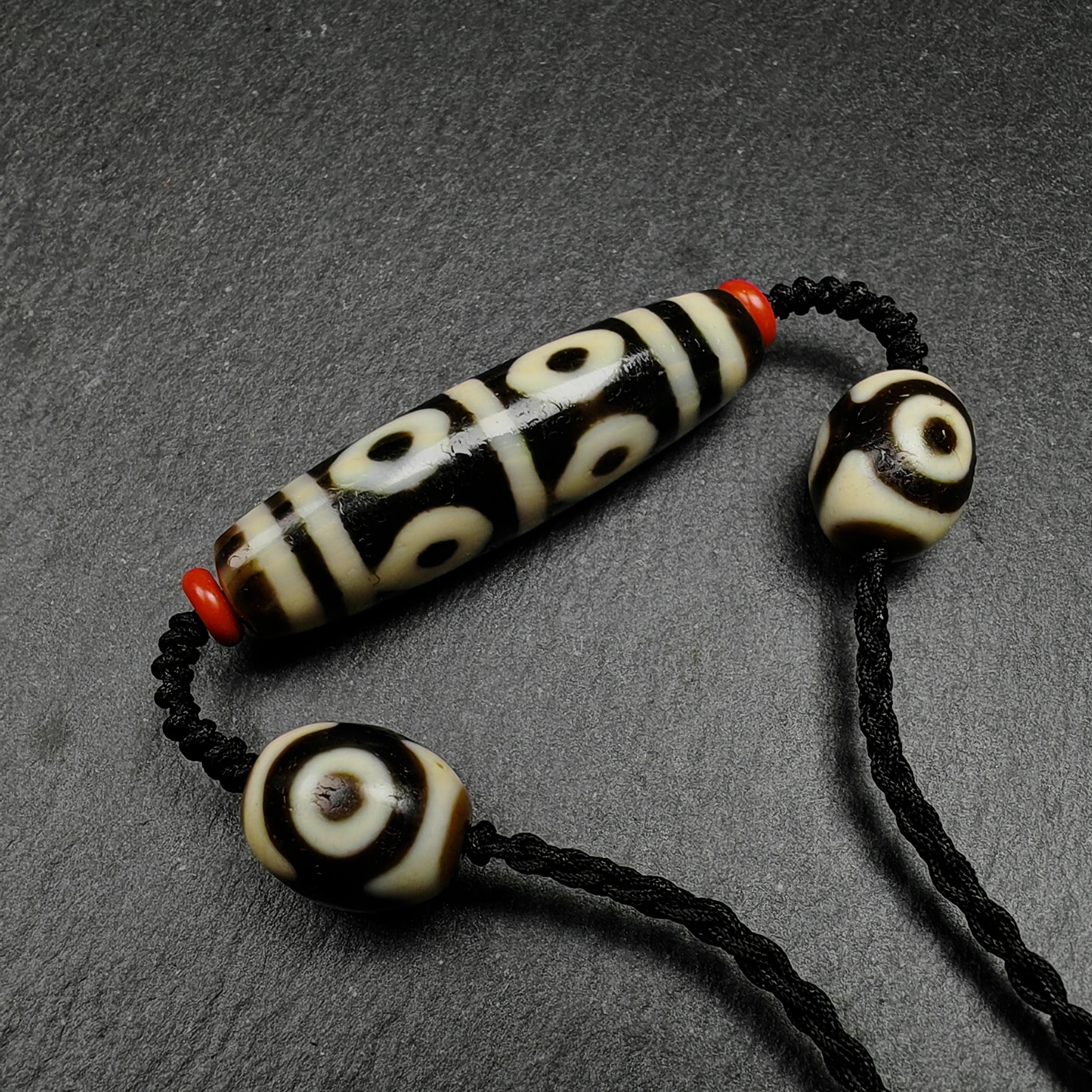 Authentic Tibetan 8 Eyes Dzi Bead Necklace: Mandala Amulet, 40