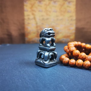 Gandhanra Vintage Tibetan Seal,Snow Lion Stamp with Kalachakra Symbol,Auspiious Meaning, 1.5&quot;