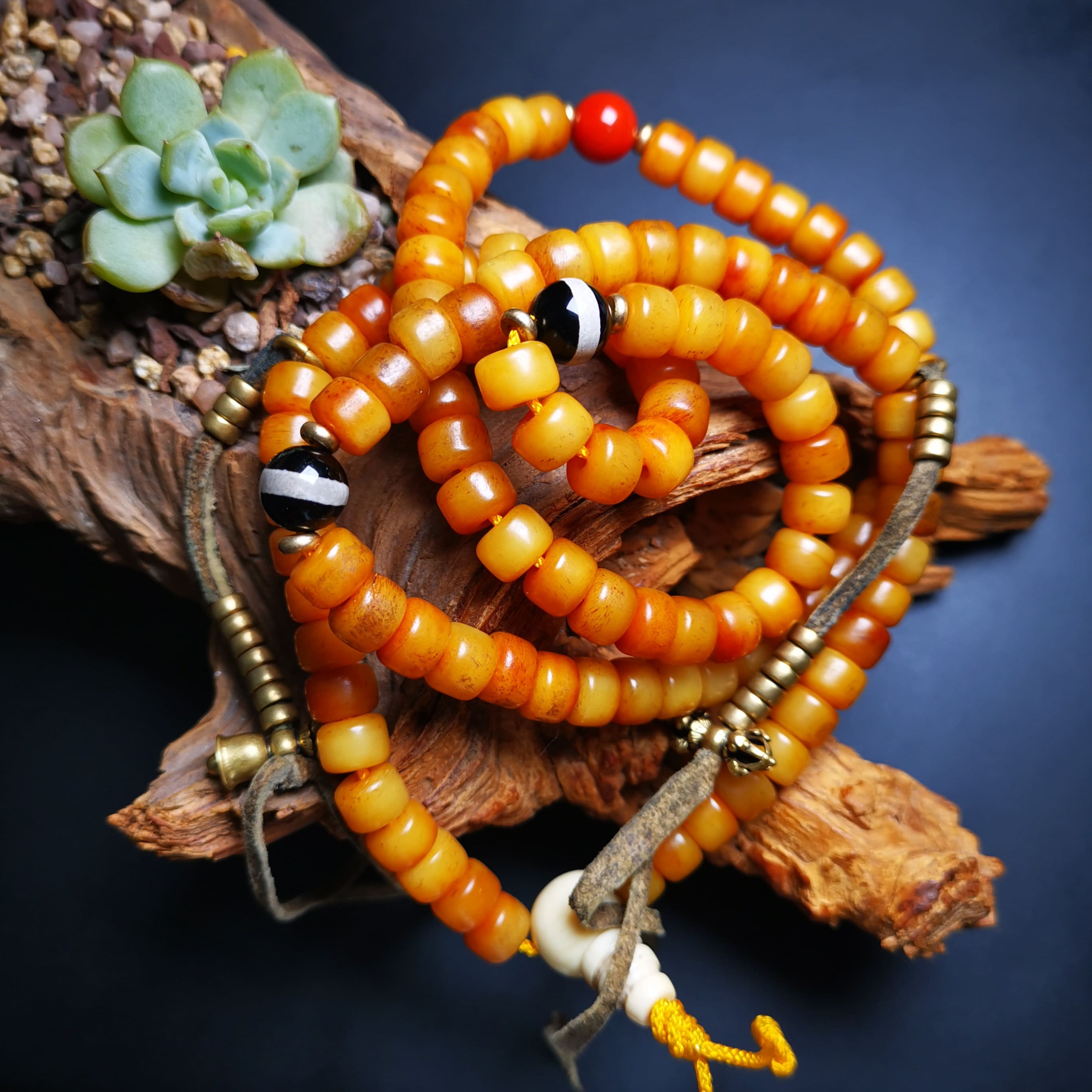 Hand carved Tibetan Yak Bone Mala Beads Necklace with Copper Bead