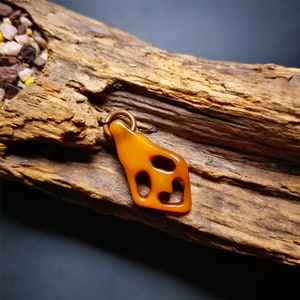 Gandhanra Tibetan Yak Bone Carved Amulet,Ghost Skull Pendant