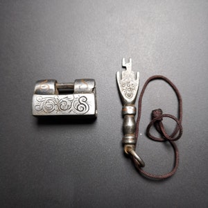 Gandhanra Handmade Antique Design Iron Padlock Amulet From Tibetan, Prefect Mini Lock for Home Decor / Suitcase