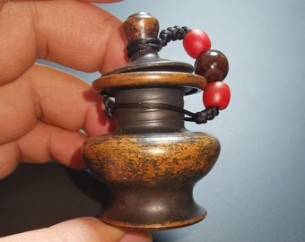 Gandhanra Vintage Mini Copper Jar with Lid,Handmade in Tibet, for Collectibels and Ornament