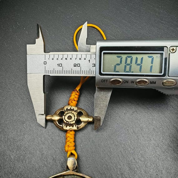 Gandhanra ヴィンテージ チベット仏教のお守り シパホ バッジ - リマ