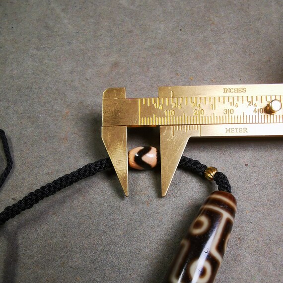 Collana Tibetana Con Ciondolo Dzi A 9 Occhi In Agata - Amuleto Buddhista Per Uomo E Donna - Foto 7