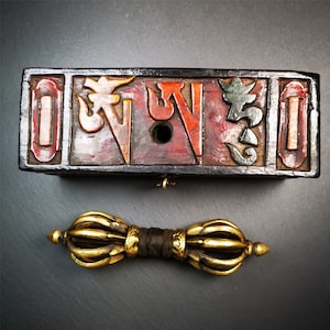Gandhanra Powerful Vintage Vajra Dorje with Wooden Case ,Tibetan Tantric Buddhism (Vajrayana) Ritual Implement,Handmade in Nepal,7.0&quot;