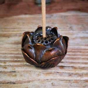 Gandhanra Vintage Censer,Lotus Incense Burner Holder,for Incense and Offering