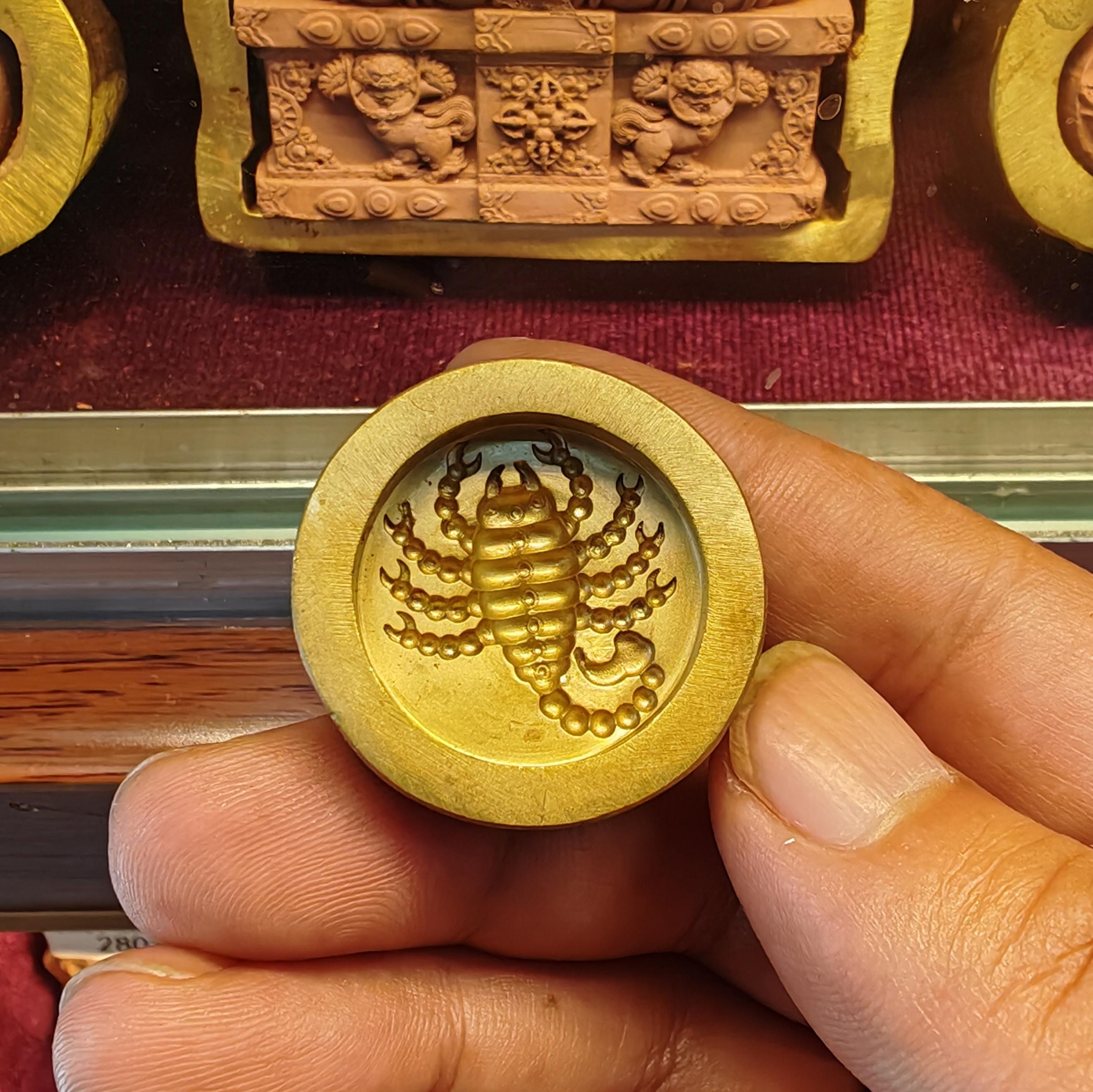 Dug Karma - Vajra Scorpion of Guru Rinpoche Tsa Tsa Mold - 4.5cm