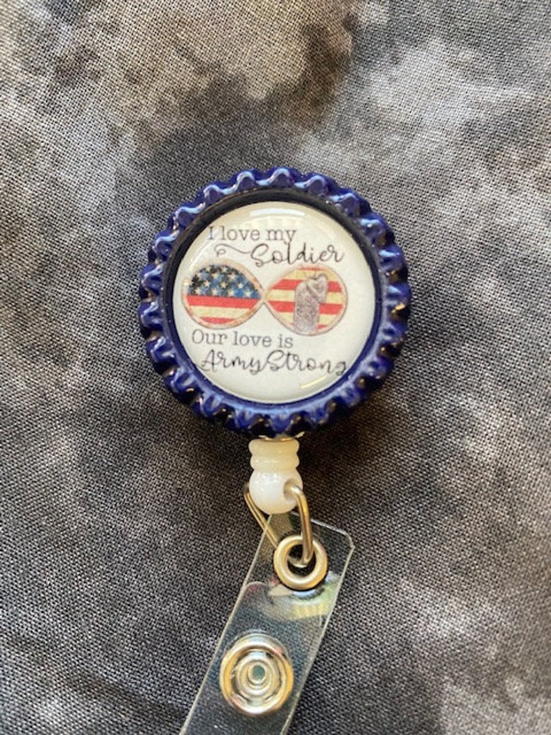Love My Soldier Badge Holder