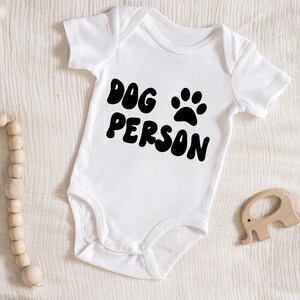 Custom New Personalized Dog Onesie, Cute Pet Baby Onesie, My Big Sister has Paws Onesie, Newborn onesie, Pregnancy Announcement