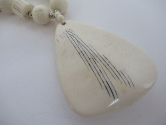 Vintage Ivory and Silver Focal Pendant Acrylic Be… - image 4