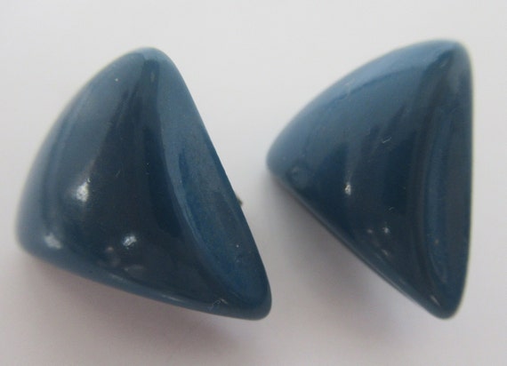 Vintage 1980's Blue Triangular Acrylic Clip On Ea… - image 2