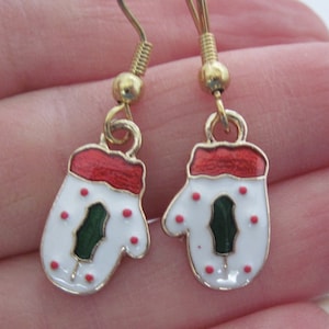 Orecchini vintage di Natale piccoli guanti in smalto bianco, orecchini stagionali orecchini natalizi stagionali festivi, gioielli vintage