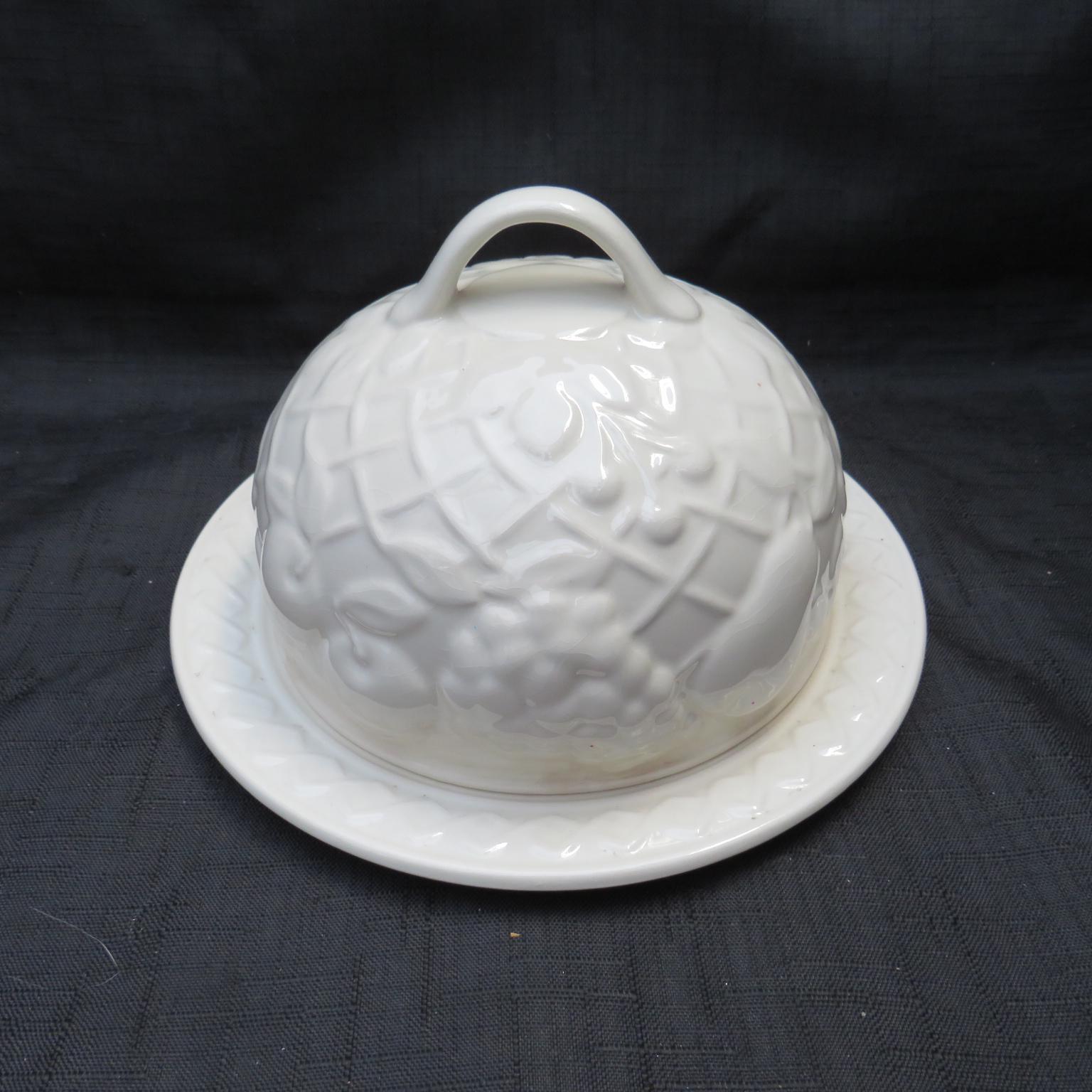 Vintage Wade Cheese/Butter Dome