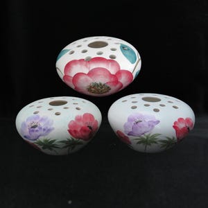 E Radford England Handgemalte Keramik Blumen Frosch Vase