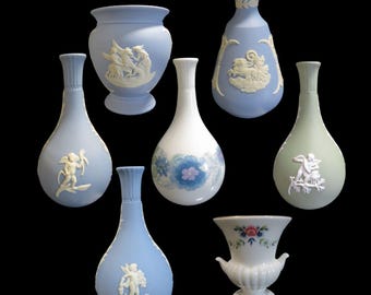 Vintage Wedgwood Bud Vase