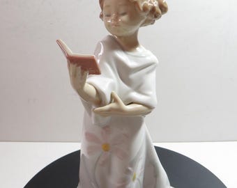 Nao de Lladró Daisa 1987 - Figura de porcelana Niña sentada