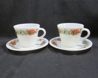 Conjunto de 2 xícaras de chá e pires vintage JAJ Pyrex England de vidro leitoso