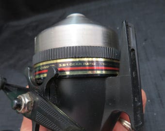 ヨシオカマサヒロページ Vintage Zebco 2030 Pro Staff Fishing Reel - Etsy