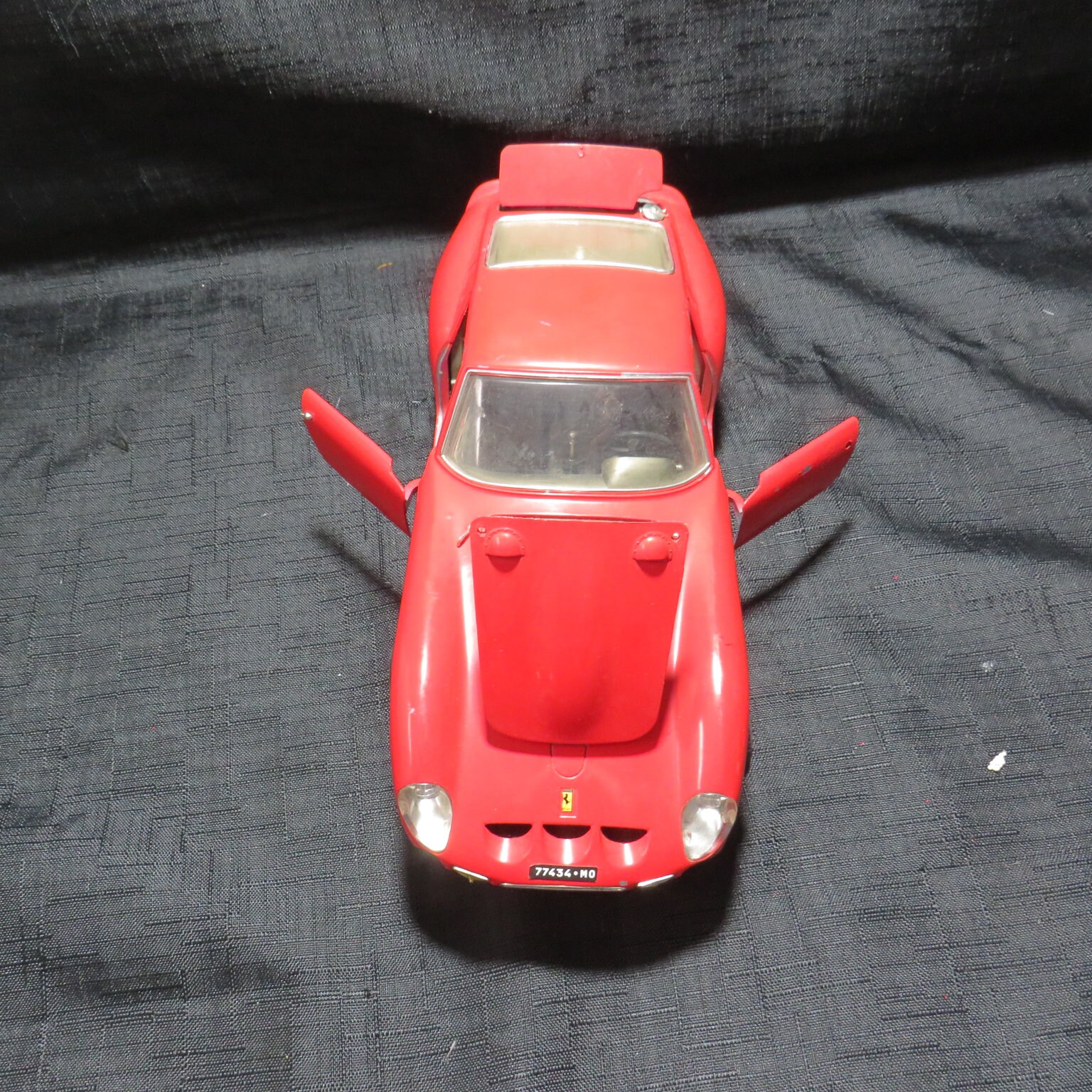 Modèle Réduit Ferrari 250 GTO 1962 Au 1/18 Par Bburago - Occasion En Bon état