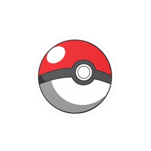 Puede incluir: Una Poké Ball roja y blanca con un contorno negro y un centro gris. La Poké Ball es un símbolo popular de la franquicia Pokémon.