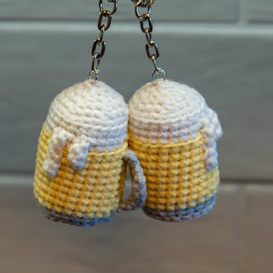 Beer mug key chain crochet pattern