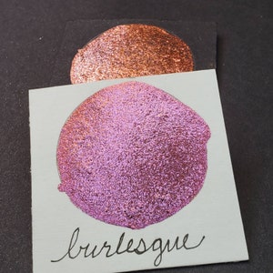 Burlesque, Metallic, scintillante, vernice ad acquerello fatta a mano per la pittura, supporti misti e scrapbooking di carta e stampaggio.