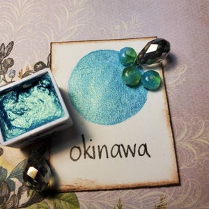 Okinawa, peinture à l’aquarelle métallique, chatoyante, faite à la main pour la peinture, les techniques mixtes et le scrapbooking sur papier, et l’estampage.